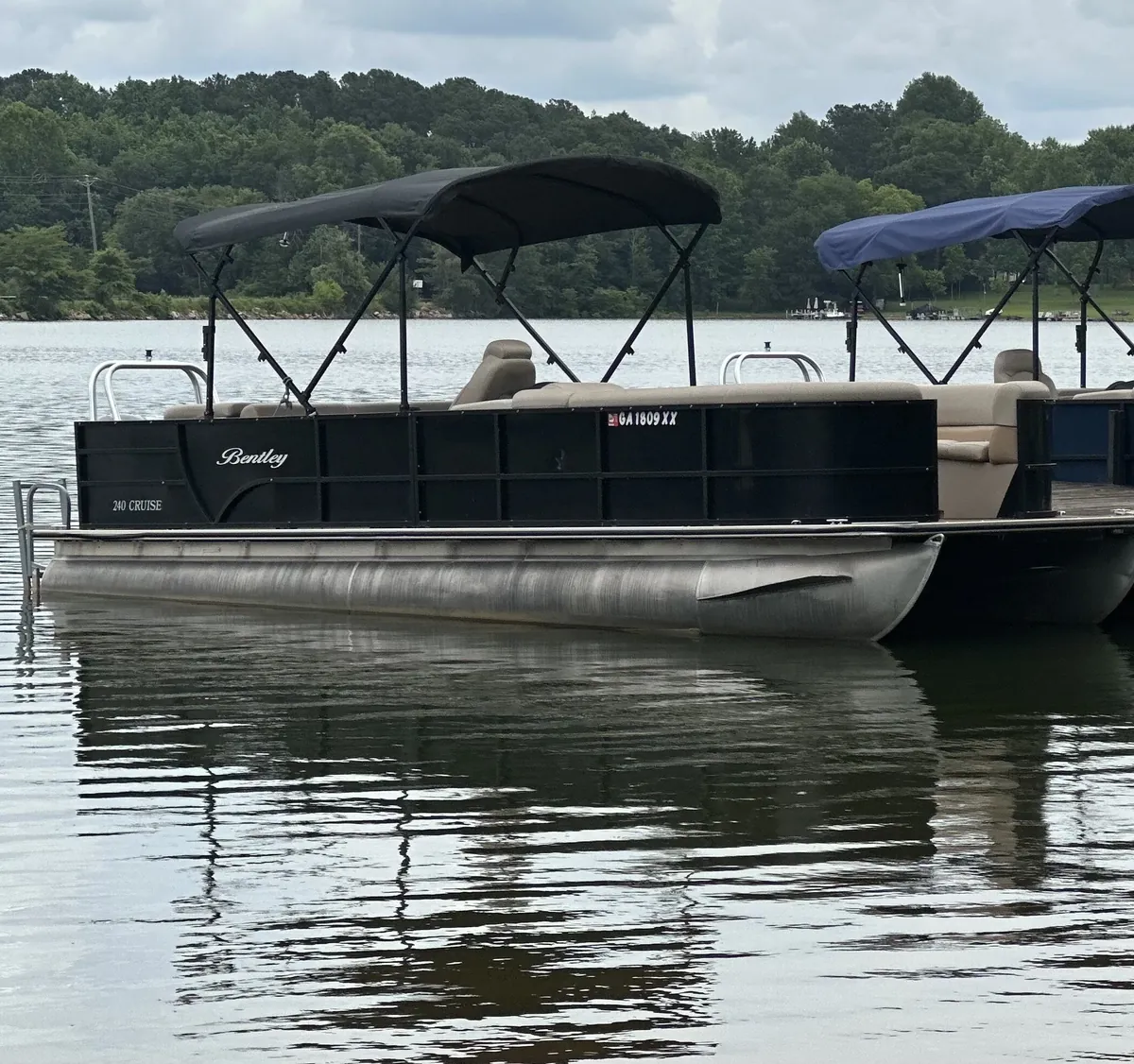 Premium pontoon boat for family outings on Lake Hartwell